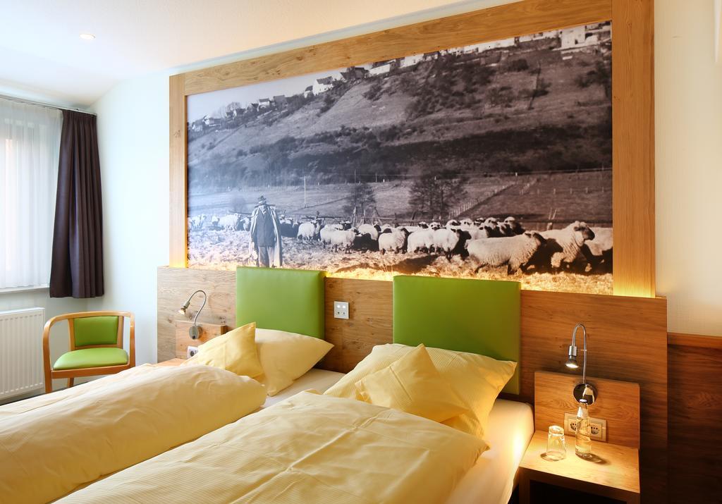 Landgasthof Kaiser Bad Wunnenberg Room photo