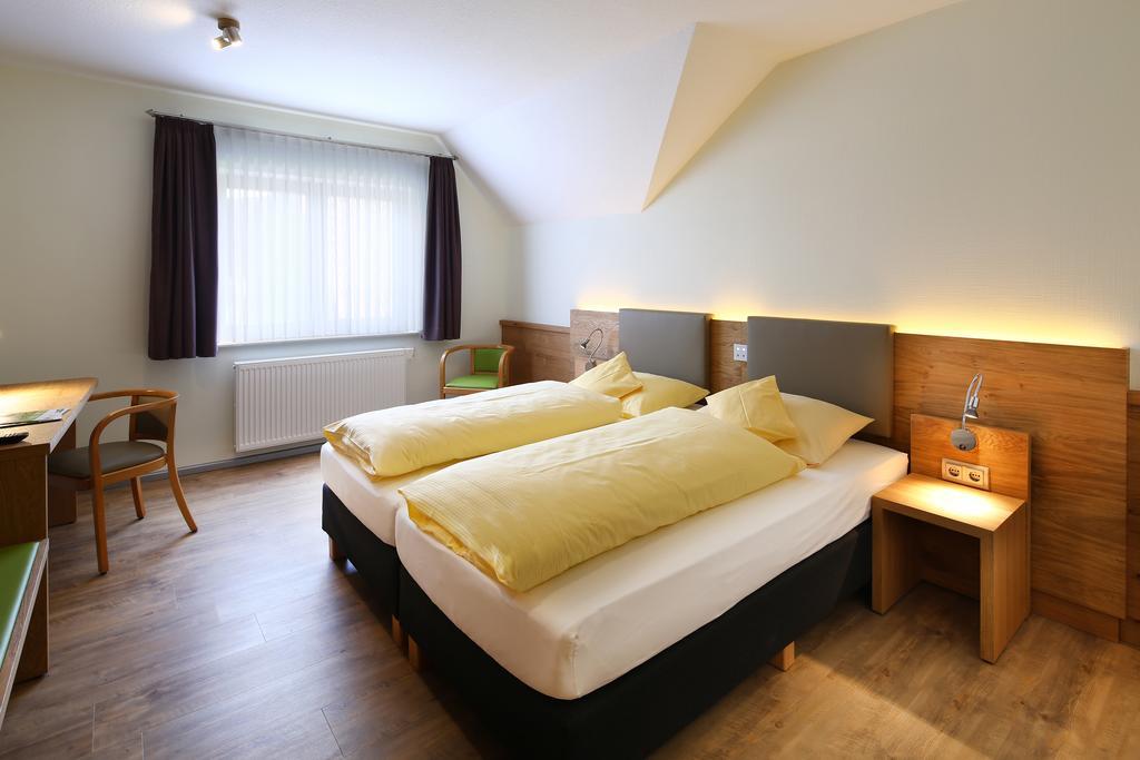 Landgasthof Kaiser Bad Wunnenberg Room photo