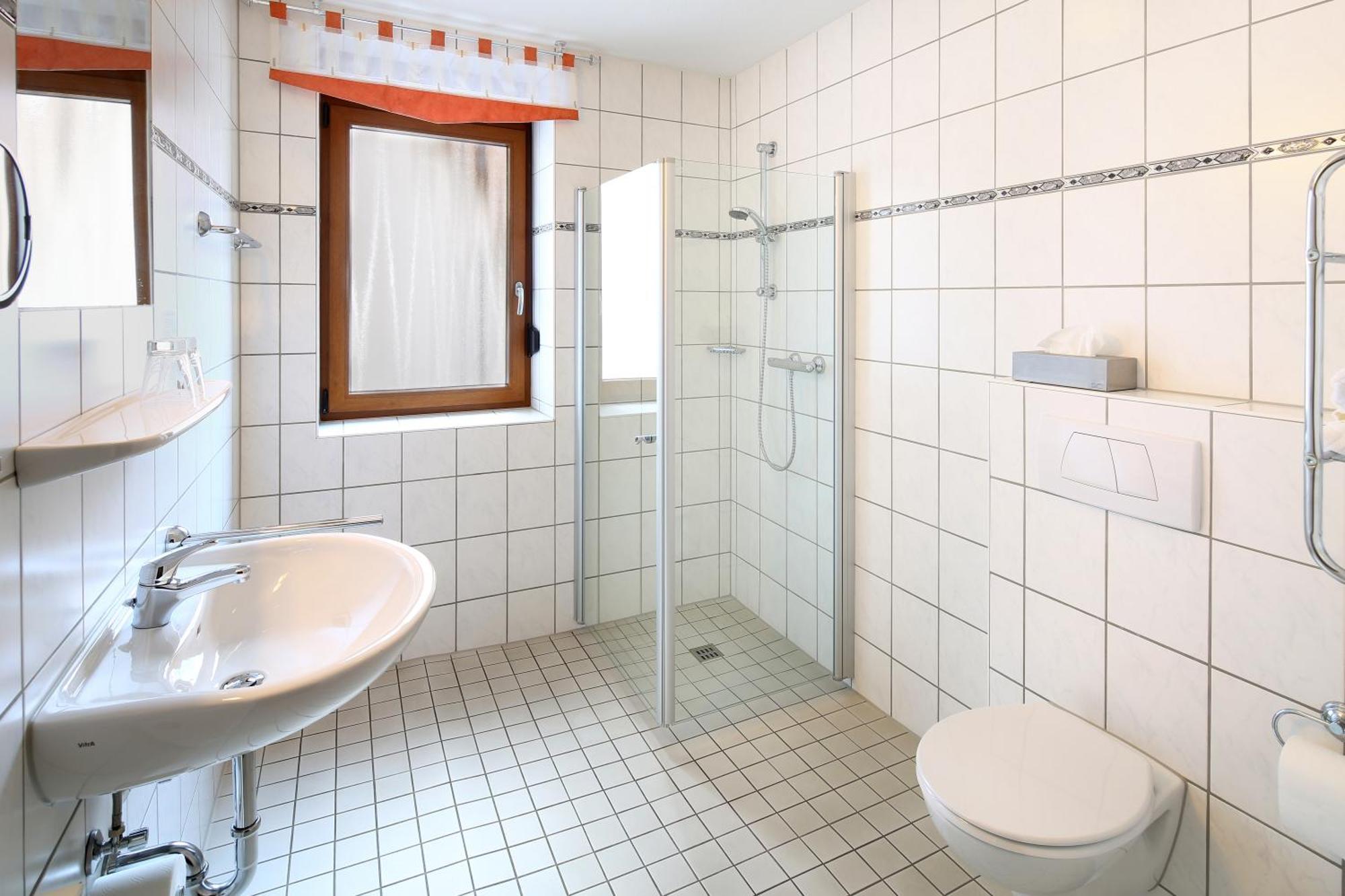 Landgasthof Kaiser Bad Wunnenberg Room photo